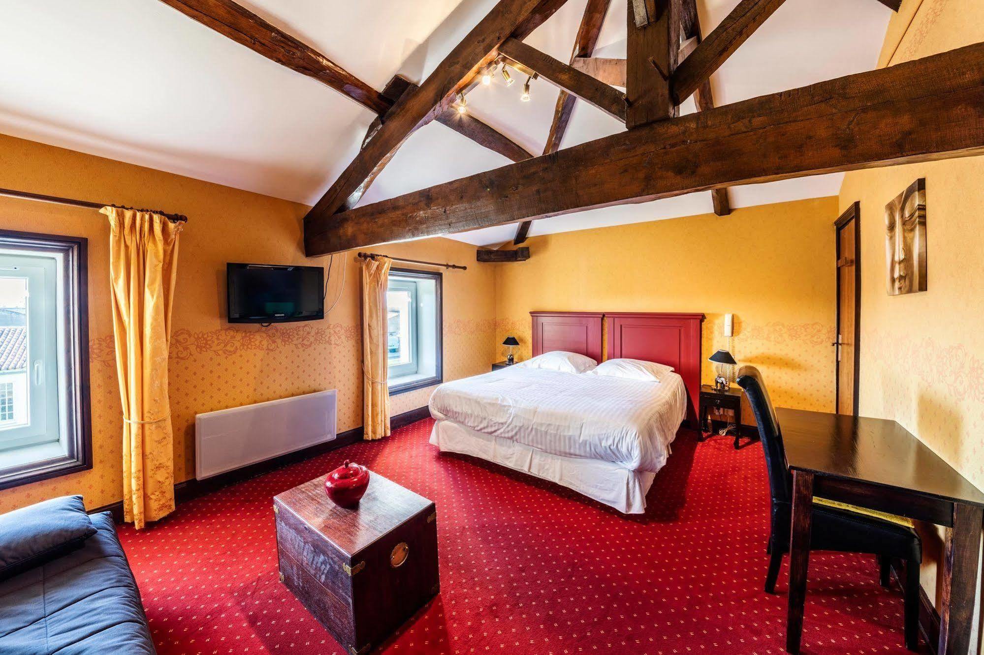 Logis Domaine Du Prieure Hotel Tonnay-Boutonne Luaran gambar